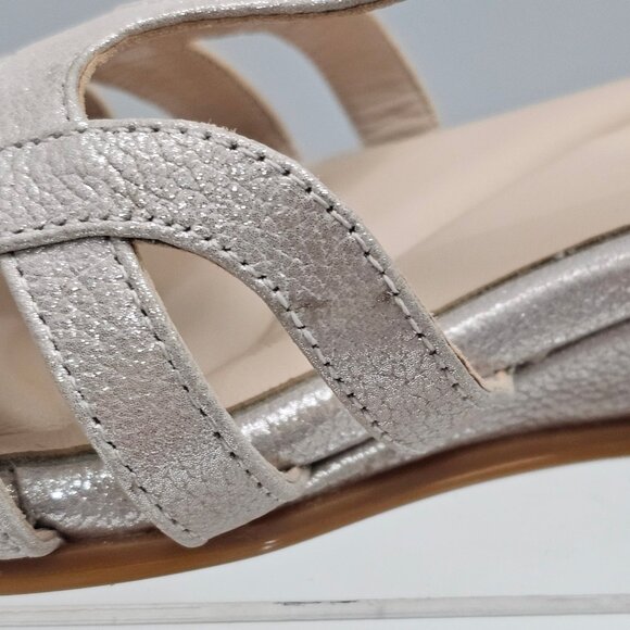 Sofft Scarlet Sandal Womens 8.5 Metallic Champagne Leather Strappy Wedge Comfort - Picture 3 of 16